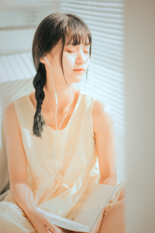阴脣上长疙瘩什么原因